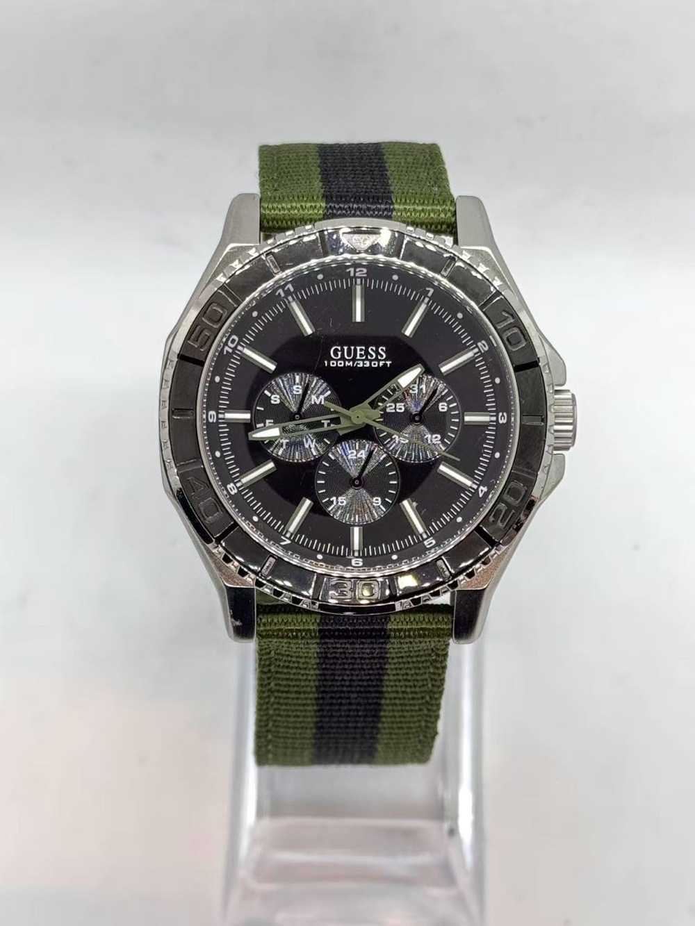GUESS Men Quartz Chronograph Watch 44mm Black Dial Nylon Band New Battery Runs